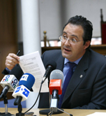 Alcalde anuncia que agotar todas las vas legales para impedir la celebracin de una macrofiesta de Nochevieja en "La Cubierta"