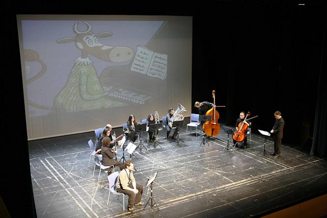 La concejal de Educacin asisti al primero de los conciertos pedaggicos de la Escuela Municipal de Msica para escolares de 6 a 9 aos